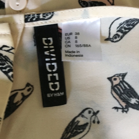 Last Chance: Divided H&M Blouse - Picture 3 of 5